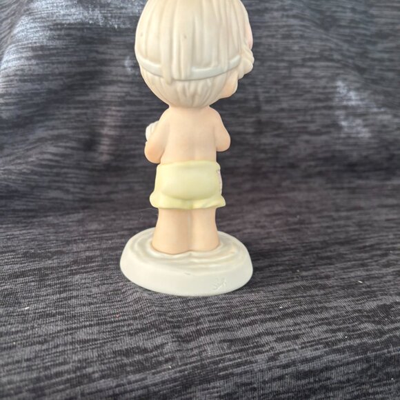 Precious Moments Figurine - No Greater Treasure Than A Friend Like You 521000 - Picture 4 of 10